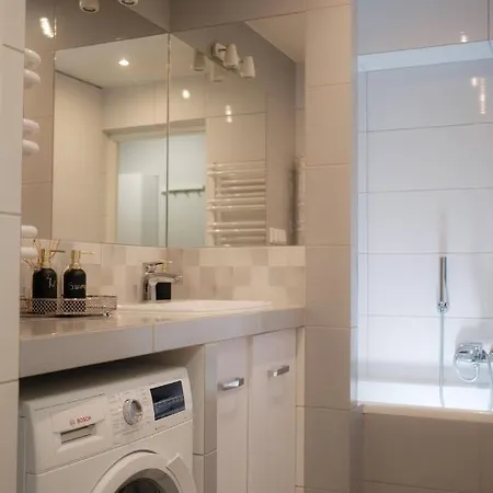 Fredry 15f Homestay Krakow