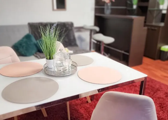 Проживание в семье Fredry 15f *