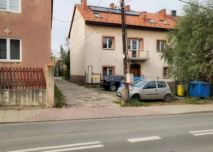 Fredry 15f Kwatera prywatna