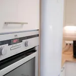 Δωμάτια σε οικογενειακή κατοικία Fredry 15f