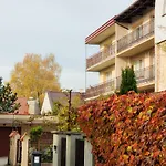 Δωμάτια σε οικογενειακή κατοικία Fredry 15f Krasków