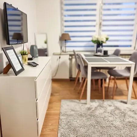 Fredry 15f * Cracovie